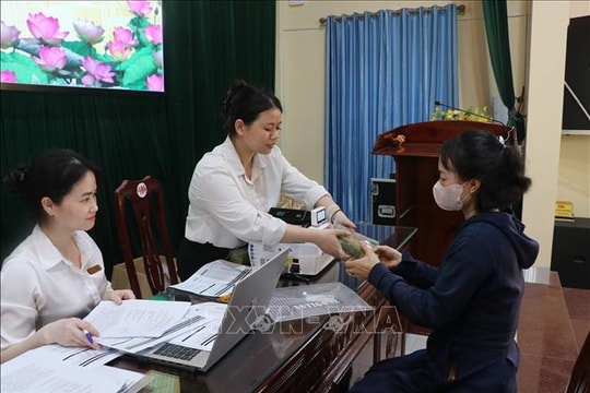 59 hộ dân nhận tiền thưởng do giao đất sớm cho dự án Cảng hàng không quốc tế Gia Bình