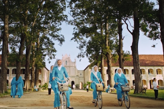 Bối cảnh gây sốt của phim 'Hẹn em ngày nhật thực'