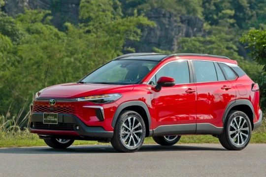 Giá ôtô giảm hàng loạt đầu 2026