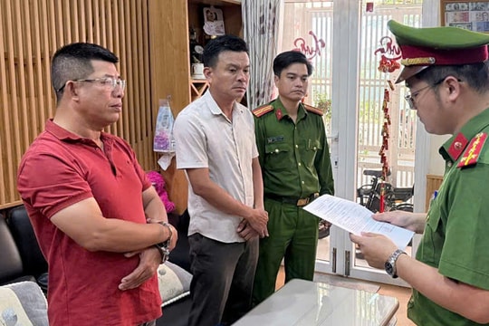 'Sập bẫy' của người mua chung đất