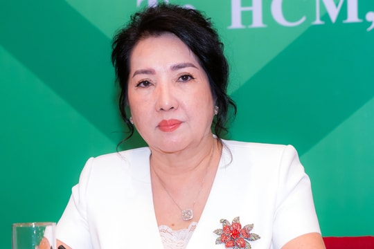 Bà Nguyễn Thị Như Loan, cựu phó chủ tịch TP HCM Nguyễn Thị Hồng ra tòa