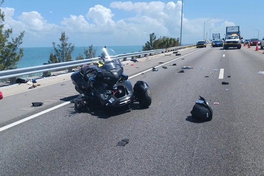 Tay lái 76 tuổi thiệt mạng khi tự ngã môtô ba bánh