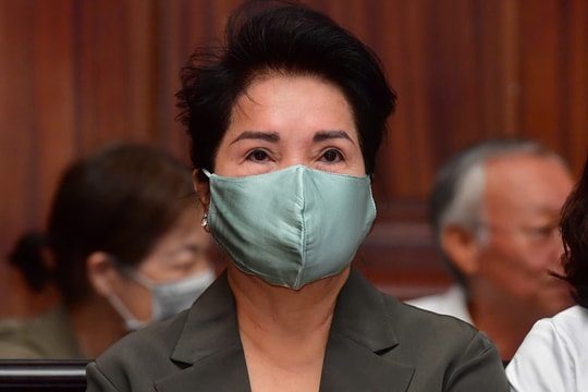 Bà Nguyễn Thị Như Loan ra tòa