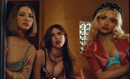 MV của Sabrina Carpenter bị chỉ trích