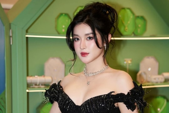 Huyền My vấp tranh luận