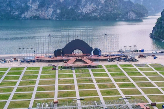 Cận cảnh phòng thi trực tiếp, sân khấu concert tại LHPT toàn quốc