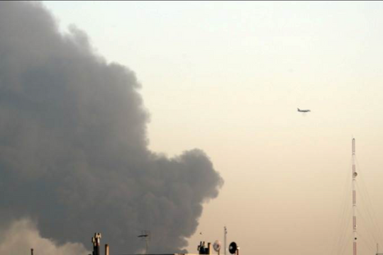 Nổ nhà máy lọc dầu Iran, chưa rõ nguyên nhân