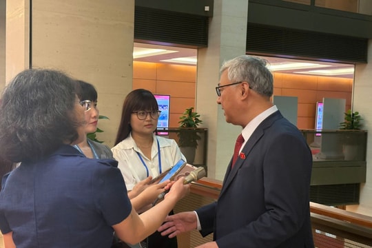 Mục tiêu tăng trưởng kinh tế hai con số là thách thức lớn