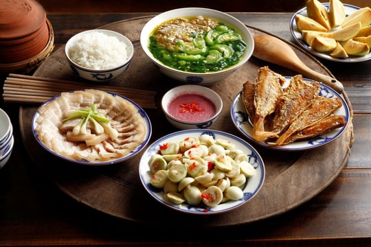 Những món dễ làm trong mâm cơm ngày hè