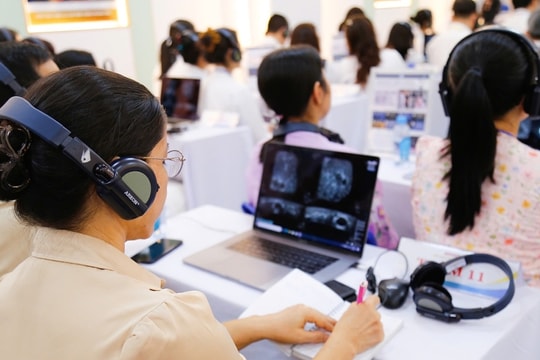 Máy siêu âm tự động phát hiện sớm ung thư vú