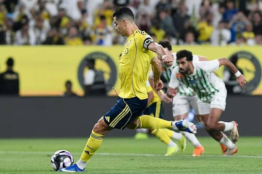 Ronaldo nguy cơ bị trừ 6 bàn thắng