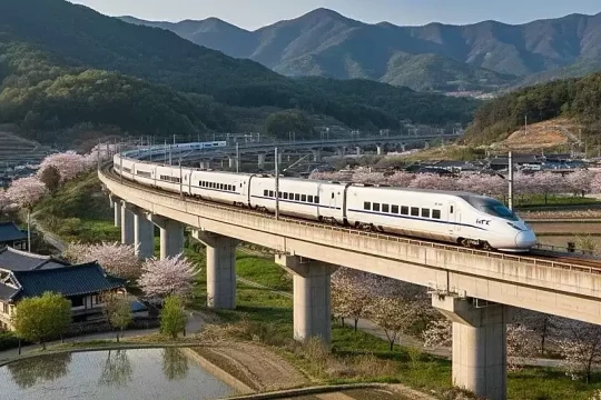 Dự án đường sắt tốc độ cao Bắc - Nam tách thành 17 dự án độc lập