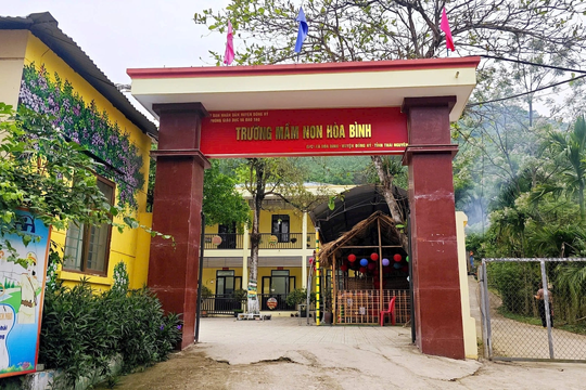 Đình chỉ hiệu trưởng vì thịt bán trú nhiễm tả lợn, khuẩn Ecoli