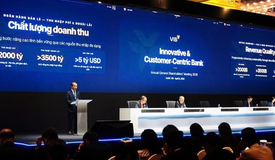 Chứng khoán bùng nổ, ngân hàng đầu tiên chốt chia cổ tức bằng tiền mặt năm 2026