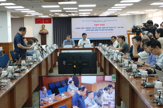 TP Hồ Chí Minh: Tăng cường giám sát chương trình hành động của đại biểu sau bầu cử