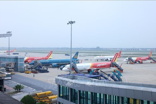 Ngành hàng không bảo đảm nguồn nhiên liệu phục vụ cao điểm 30/4 - 1/5