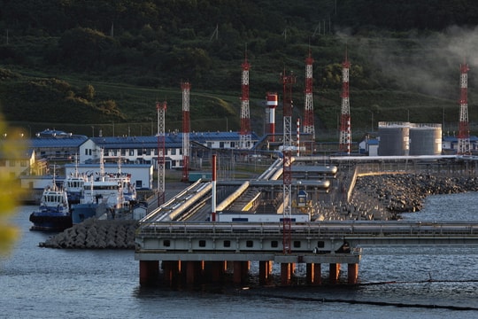 Doanh thu dầu khí Nga tăng gấp đôi