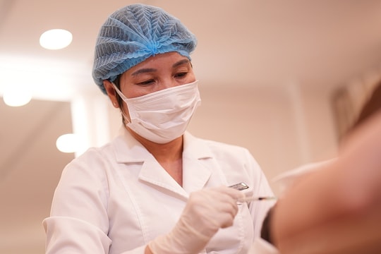 Mẹ bầu tiêm botox giảm tiết mồ hôi được không?