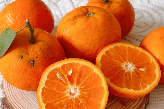 Ăn gì giúp giảm khô, mỏi mắt?