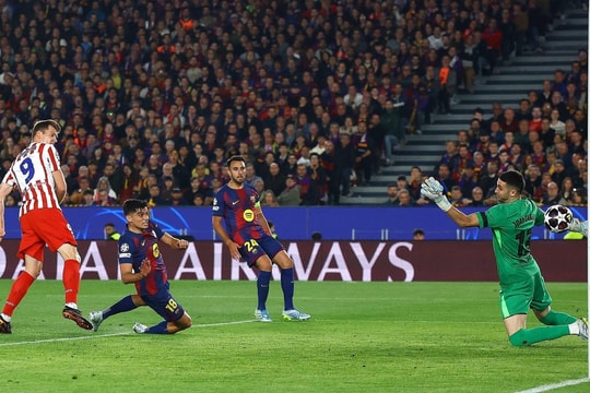 Barca thua Atletico, đứng trước cửa tử Champions League