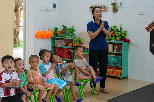 Xem xét thăng hạng cho hàng trăm giáo viên đang 'kẹt' ở hạng III