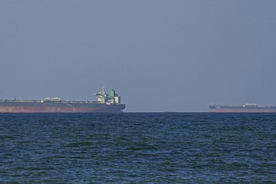 Iran công bố 'lộ trình tránh thủy lôi' ở eo biển Hormuz