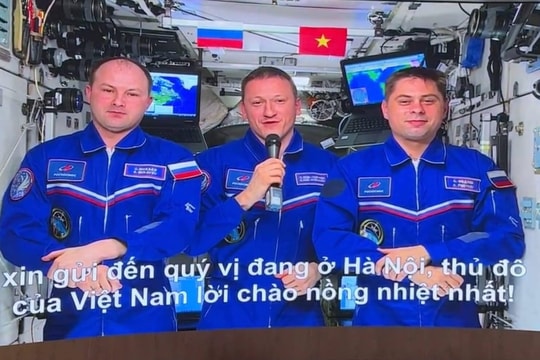 Phi hành gia Nga gửi lời chào Việt Nam từ trạm vũ trụ, sống lại ký ức lịch sử