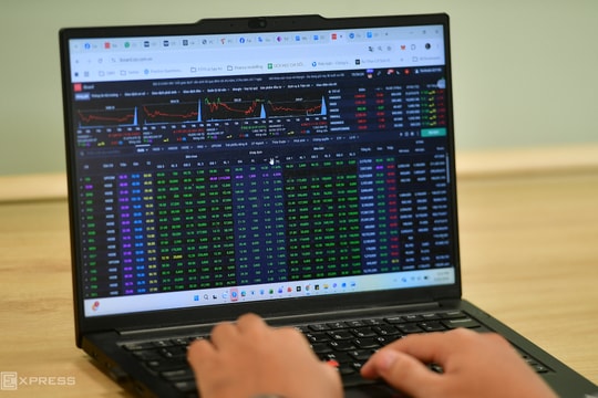 Chứng khoán tăng trở lại