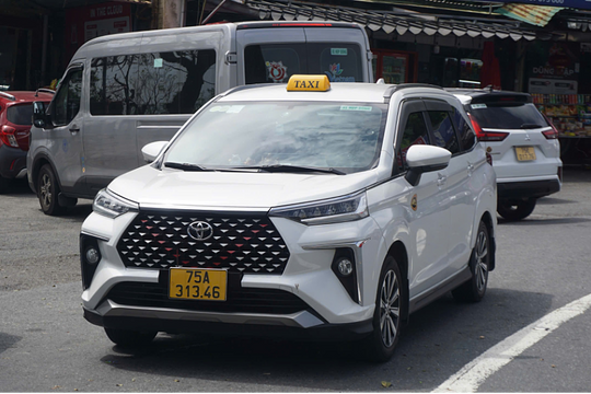 Doanh số Toyota vượt 8.000 xe trong tháng 3