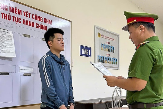 Làm giả sổ đỏ lừa tiền cọc của khách hàng