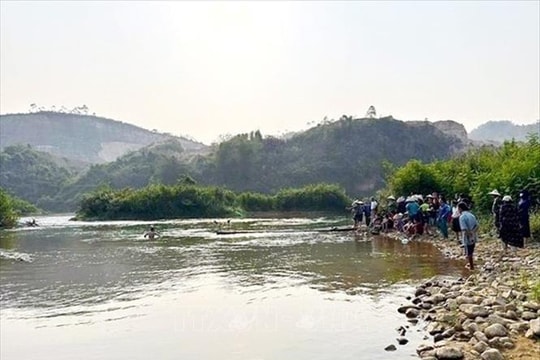 Cảnh báo hiểm họa tắm sông sau vụ 3 thiếu niên đuối nước ở Lạng Sơn