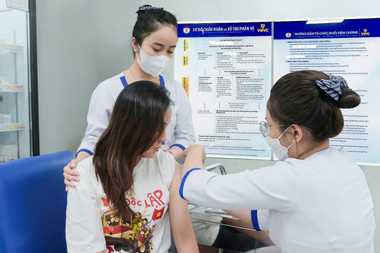 Tiêm vaccine cúm hàng năm có làm quá tải miễn dịch?