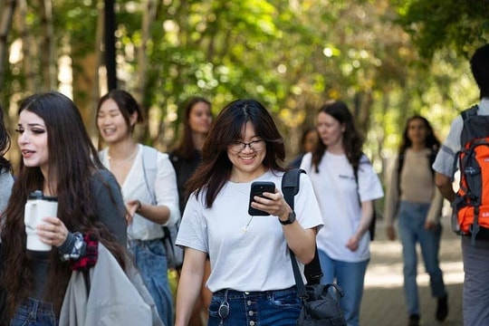 Du học sinh Canada có thể đi làm không cần giấy phép