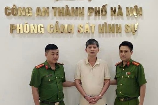 Người đỗ ôtô chắn barie vì tranh chấp ở chung cư bị bắt