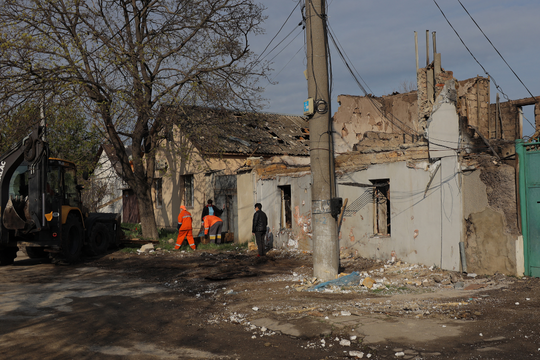 Nga - Ukraine tập kích nhau trước giờ ngừng bắn