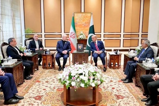 Đàm phán Mỹ - Iran kéo dài qua đêm, chưa có thoả thuận được công bố