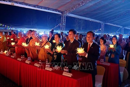 Đoàn kết tri ân các Anh hùng Liệt sĩ Việt Nam - Lào