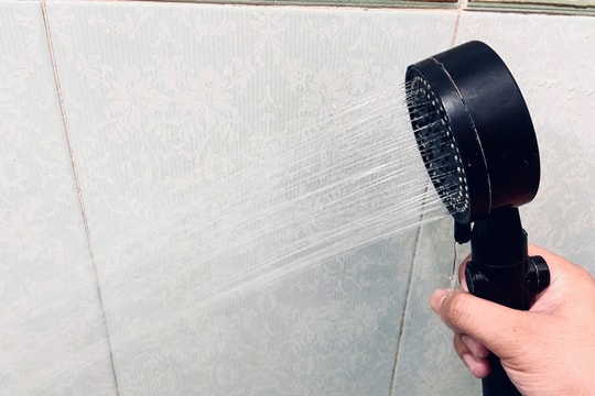 Chóng mặt khi tắm nước nóng có phải dấu hiệu bệnh tim?