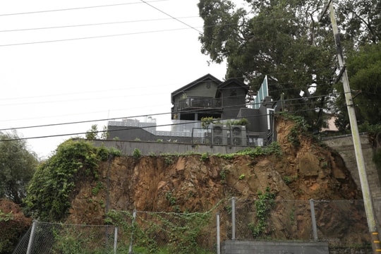 Nhà của ông chủ ChatGPT bị tấn công bằng 'thiết bị gây cháy'