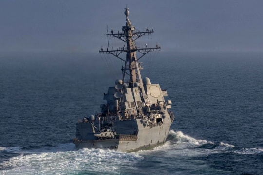 Mỹ tuyên bố triển khai chiến dịch rà phá thủy lôi ở eo biển Hormuz