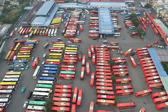 TP HCM đề xuất miễn giảm thu phí đường bộ đối với xe khách