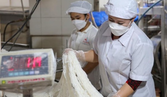 Bất ngờ gửi đơn “kêu cứu” đến Chủ tịch UBND TPHCM, bà chủ thương hiệu bún tươi nổi tiếng nói gì?