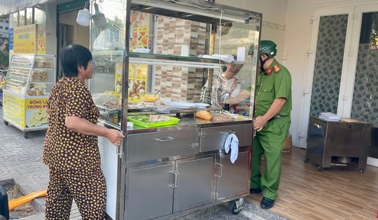 Đình chỉ hoạt động 3 tháng với hộ kinh doanh bánh mì kẹp thịt tại số 13 Đồ Chiểu, phường Vũng Tàu