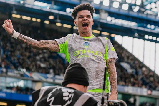 Kết quả Ngoại hạng Anh: Đè bẹp Chelsea, Man City khiến Arsenal âu lo