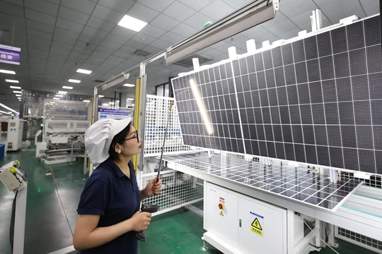 Xung đột Trung Đông củng cố vị thế công nghiệp xanh Trung Quốc