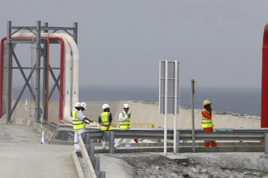 Arab Saudi khôi phục xuất khẩu dầu qua đường ống chủ chốt