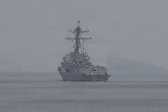 Iran công bố ghi âm cảnh cáo tàu chiến Mỹ ở eo biển Hormuz