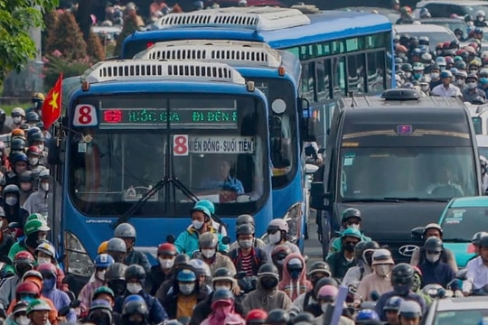 Thách thức kiểm soát trợ giá khi TP HCM miễn vé xe buýt