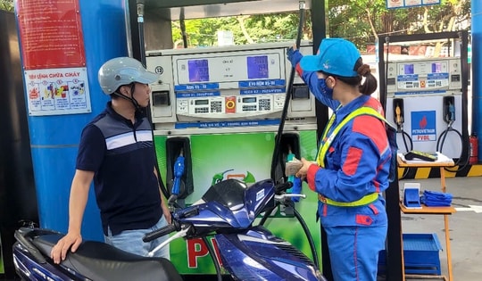 Xăng E10 sắp thay xăng khoáng, Bộ Công Thương nói gì về tính tương thích với xe máy, ô tô?