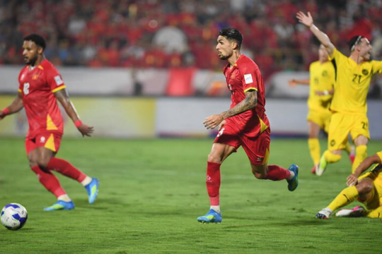 Đỗ Hoàng Hên: Tiếc không được khoác áo tuyển Việt Nam sớm hơn